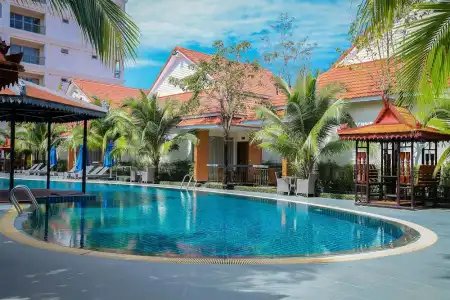 Sea Breeze Resort - 326