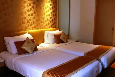 Swati - 25