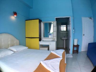 Naiharn On The Rock Resort - 39