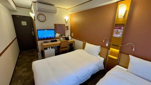 Toyoko Inn Shin-Yokohama Ekimae Shinkan - 23