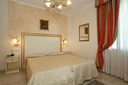 Viktoria Palace - 46