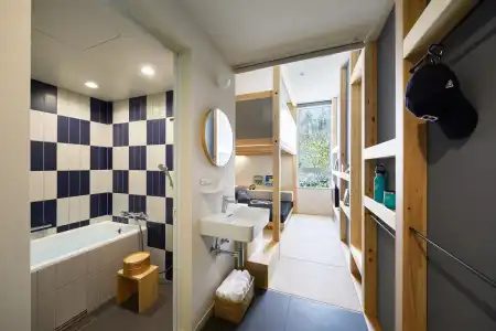 Hoshino Resorts Beb5 - 6