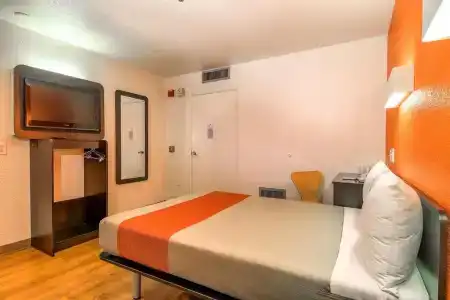 Motel 6 Carlsbad, CA Beach - 29