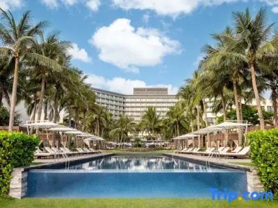 Shilla Monogram Danang - 5