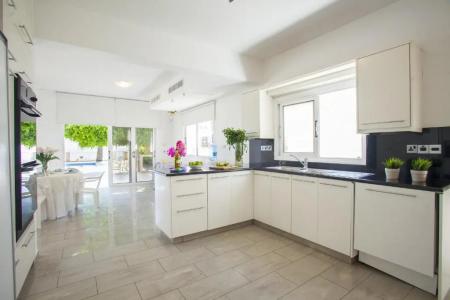 Meneou Beachfront Villa Sunset - 73