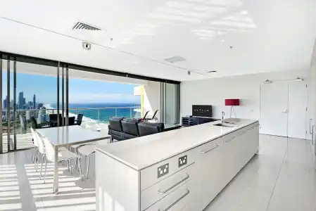 ULTIQA Air On Broadbeach - 86