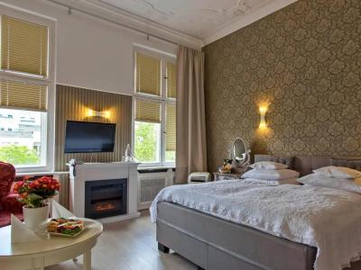 Augusta Am Kurfürstendamm - 53