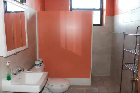 NY Moore Hostel - 8