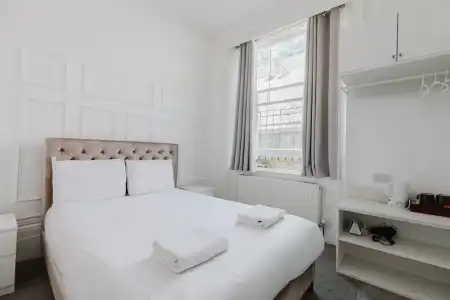The J Hyde Park - 100