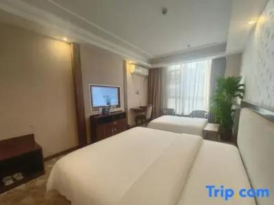 Guangzhou Helong - 62