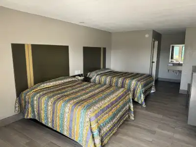 Nola Inn & Suites - 26