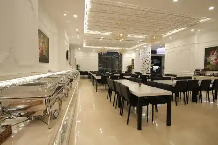 Le Duy Grand - 21