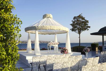 Four Seasons Istanbul at the Bosphorus - 26