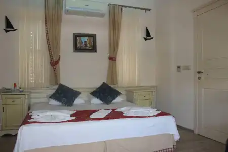 Alacati Marina Palace - 3