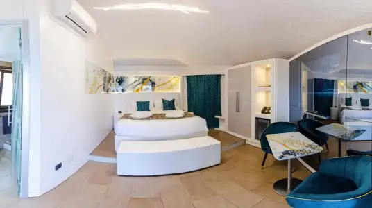 Calanica Residence - 0