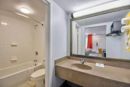 Motel 6 Lafayette, LA - 7