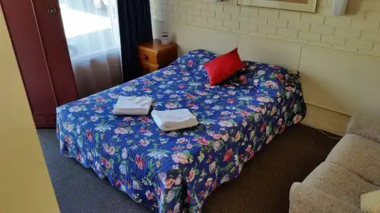 Mayfield Motel - 1