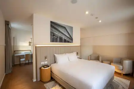 Cosmopolita Rome Colosseum, Tapestry Collection by Hilton - 5