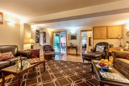 Wilburton Inn - 95