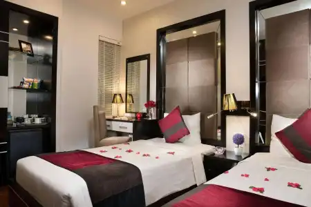 The Silk Boutique & Spa - 3