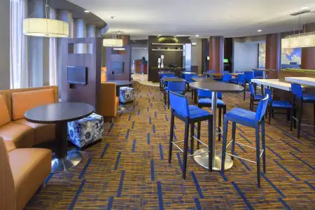 Courtyard by Marriott Boston-South Boston - 19