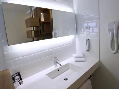 ibis Styles Nimes Gare Centre - 8