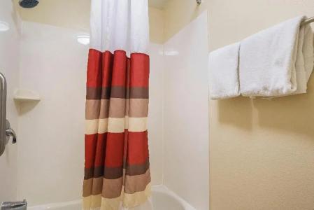 Red Roof Plus+ Phoenix West - 42