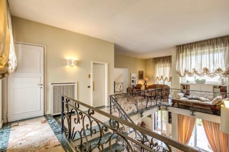 La Gaura Guest House - 11