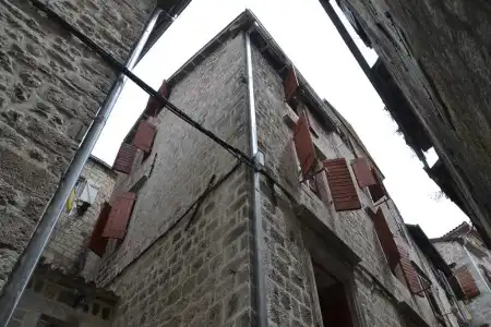 Old Town Youth Hostel - 1