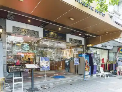 Majestic Suites - 16