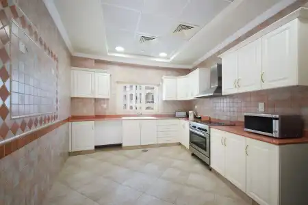 Al Hamra Residences Apartment - 44