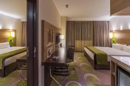 Holiday Inn Kyiv by IHG - 39