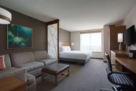 Hyatt Place DFW - 3