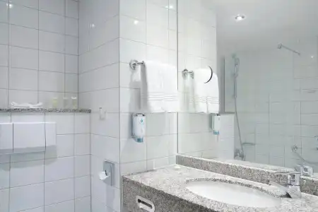 Courtyard by Marriott Dresden - 60