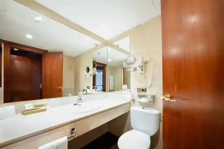 Best Western Premier CMC Girona - 63