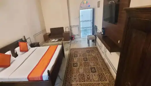 Raghuraj Palace - 75