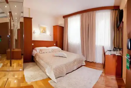 Royal Suites-Sky - 65
