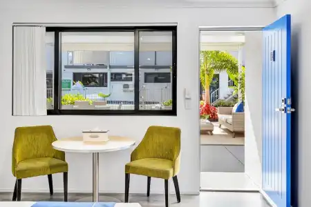 Montego Mermaid Beach Motel - 44