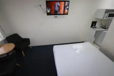 Reign Inn Newcastle - 146