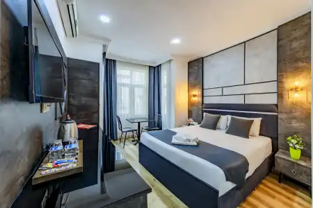 La Pazza Suites - 5
