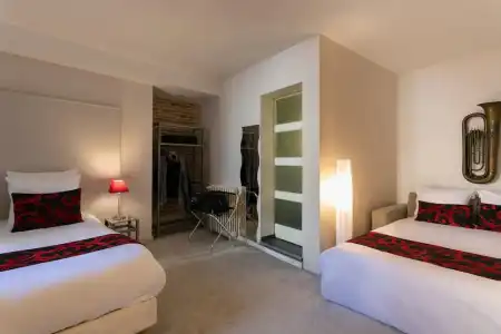 Hôtel des Arts - 34