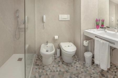 RH Corona del Mar - 11