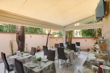 Excellence Suite - 16