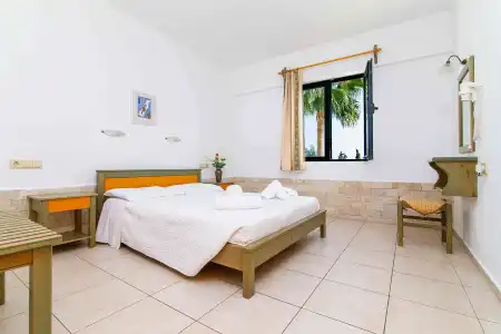 Dionysos Apartments and Studios - 4