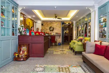 Ben Thanh Boutique - 10