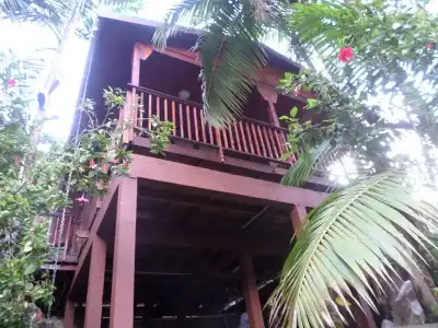 Hillside Retreat - 0