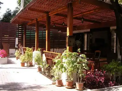 Yindee Stylish Guesthouse - 16