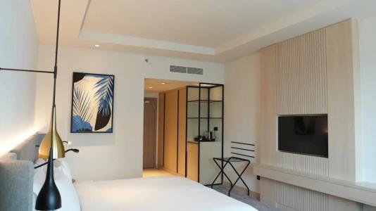 Towers Rotana - 63