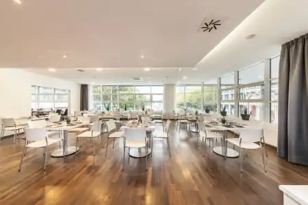Garner Berlin - Gendarmenmarkt by IHG - 23