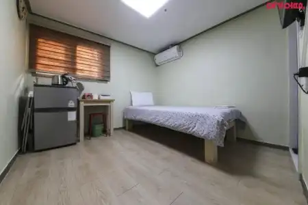 Seoul Station R Guesthouse - 34